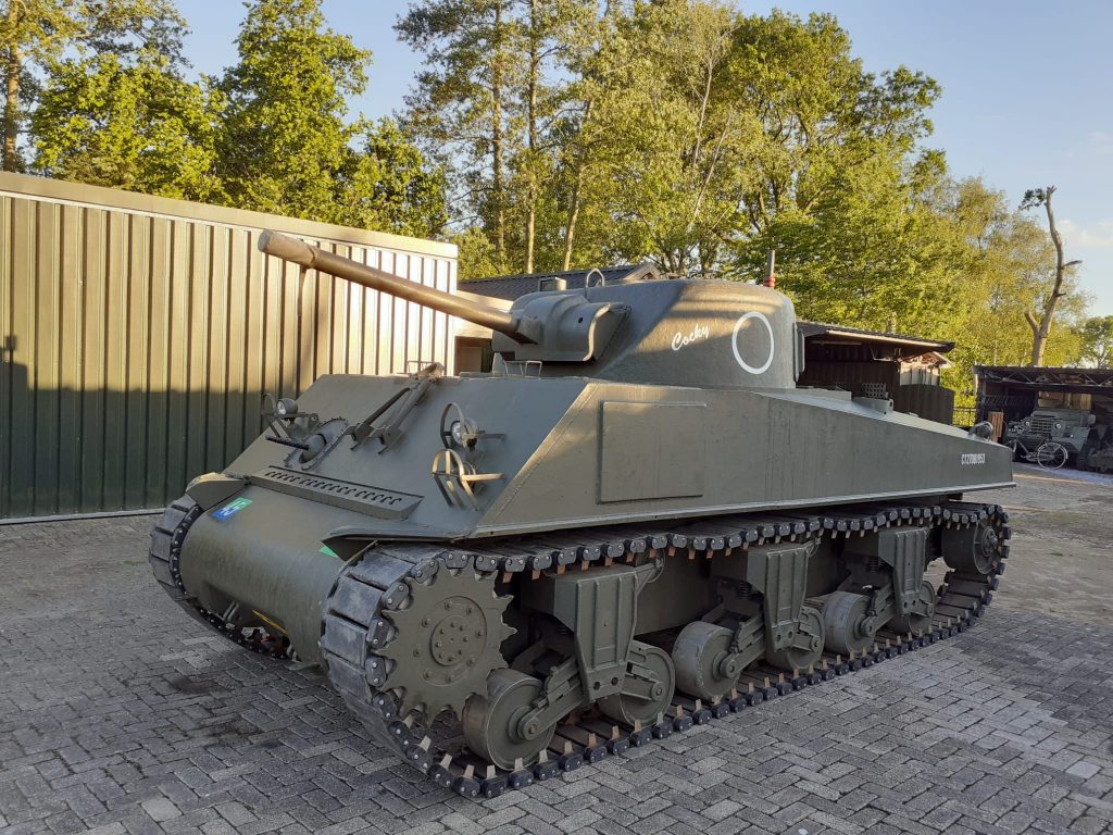 Een van de pronkstukken van het museum in Achtmaal: een Sherman tank.