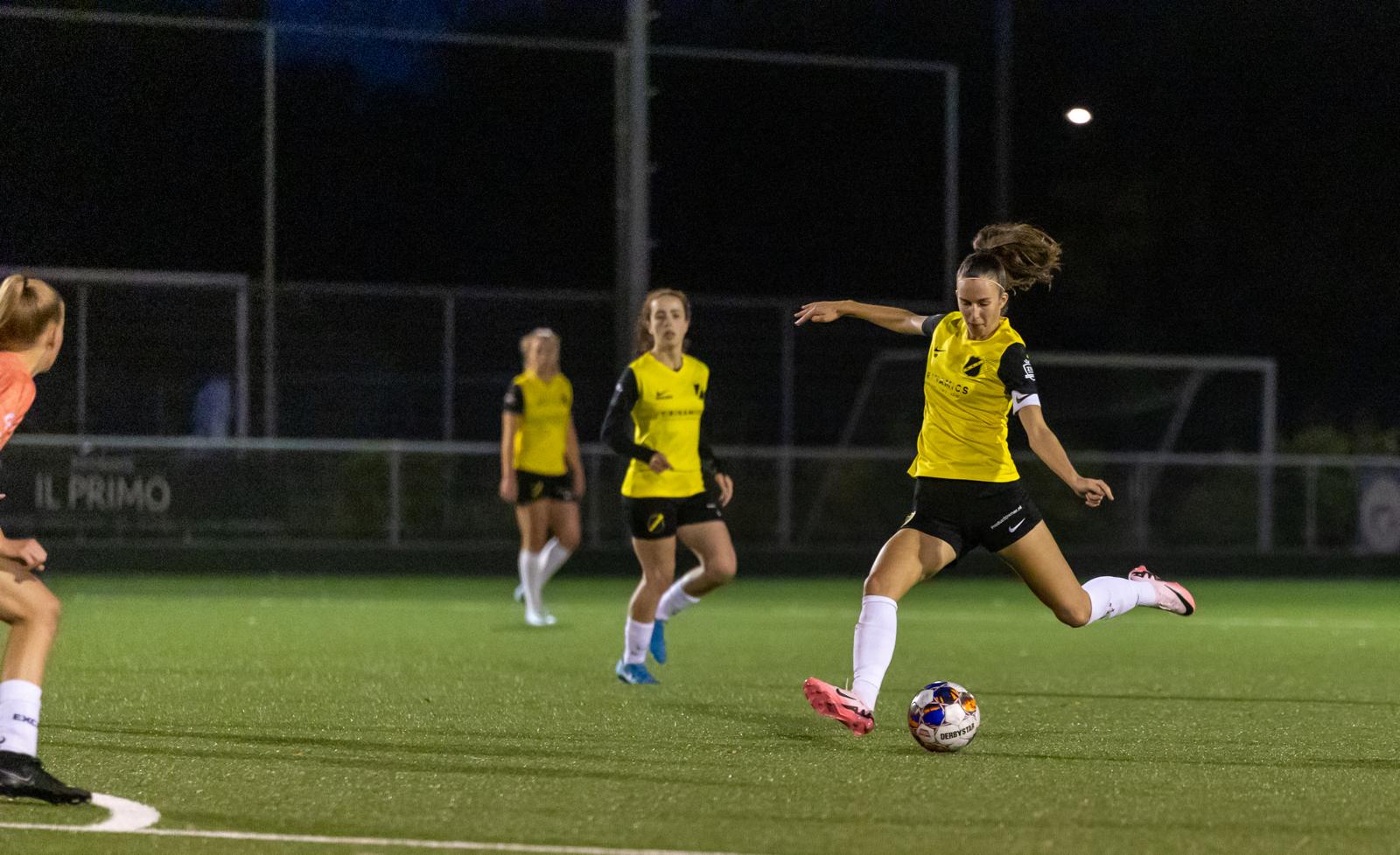 Fleur Mol NAC Breda Vrouwen