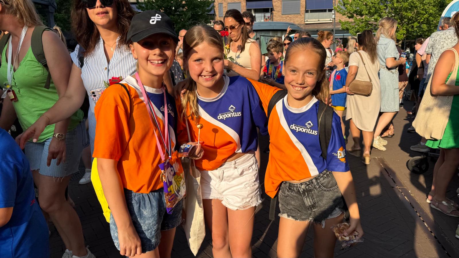 Isa (10), Zora (10) en Evy (9) van Basisschool de Pontus.