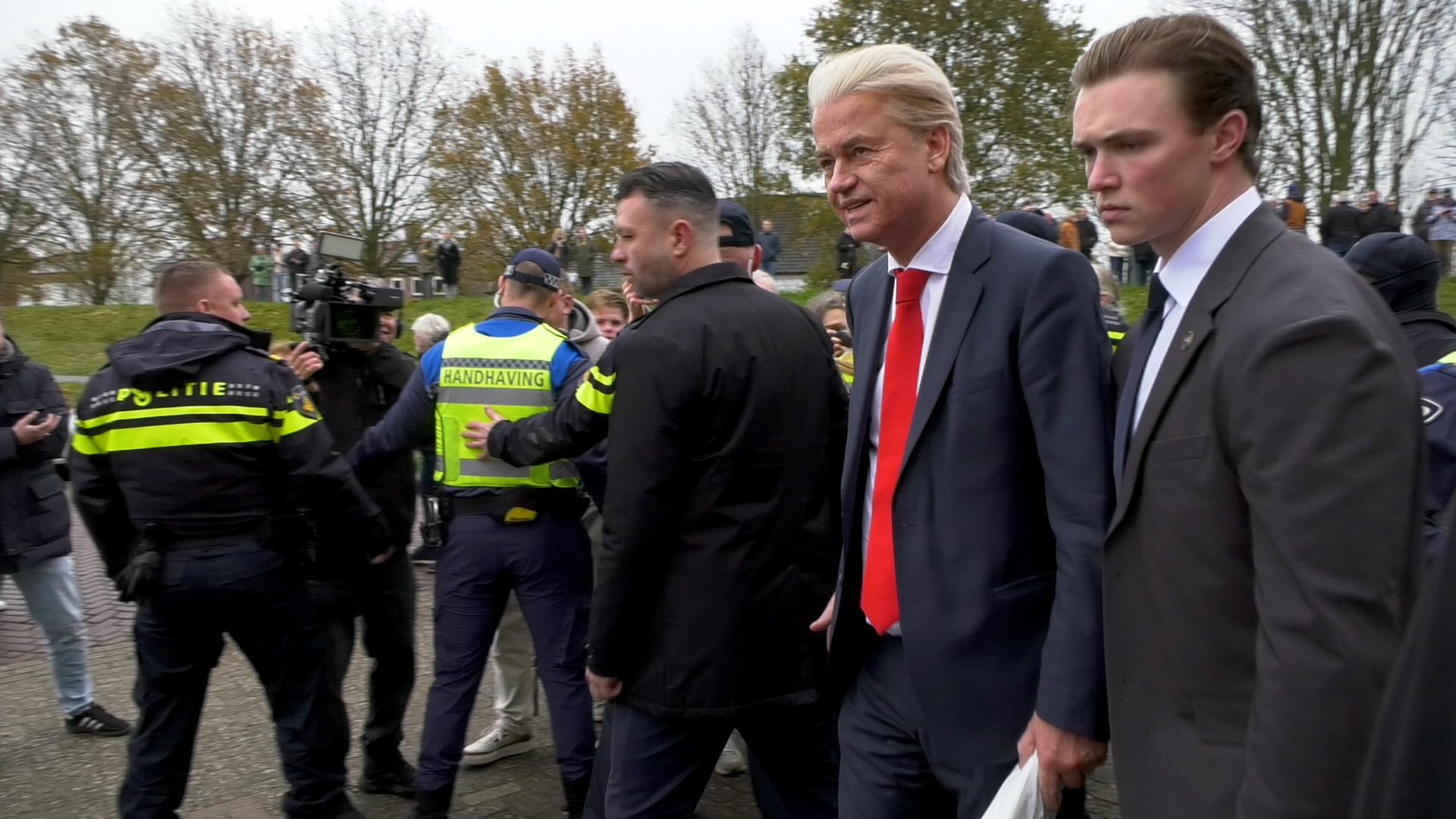 Geert Wilders gaat strijdbaar terug naar Den Haag.