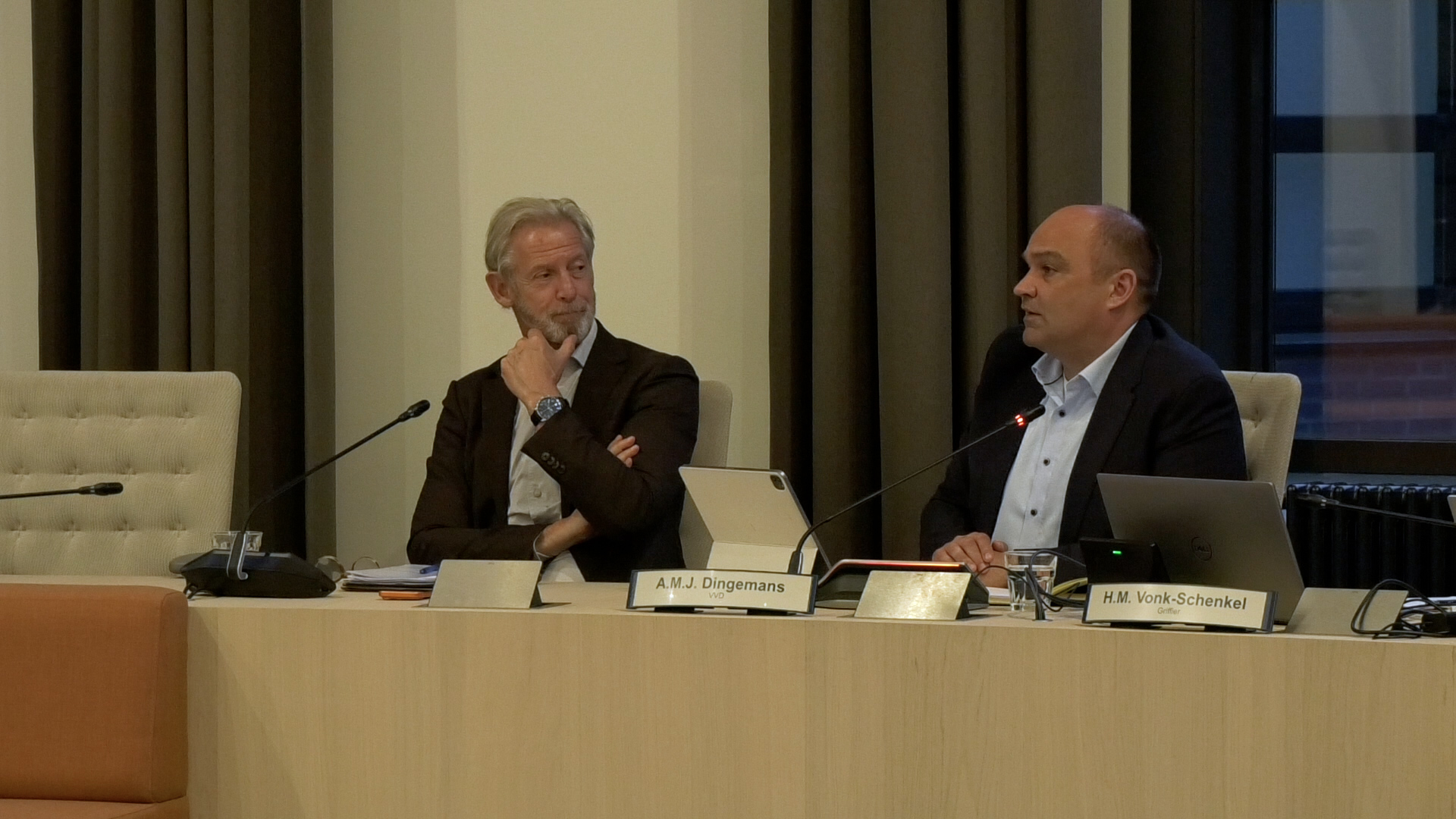 Onno Hoes samen met Danny Dingemans.