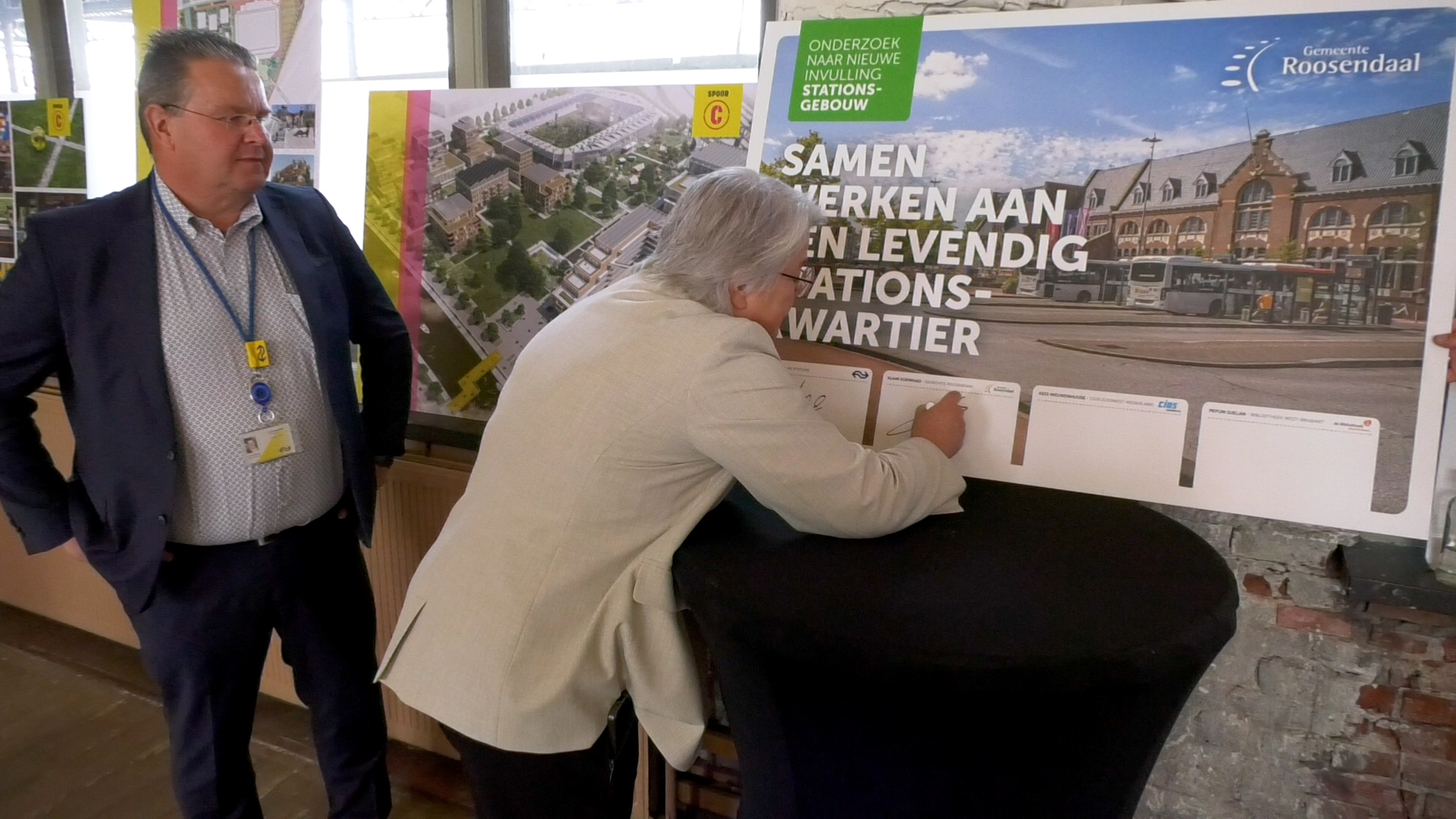 Wethouder Klaar Koenraad ondertekende vrijdagmorgen de intentieverklaring.