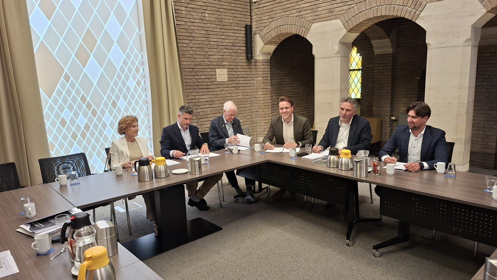 Witte rook in Woensdrecht: ABZ, CDA en D66 slaan opnieuw handen ineen