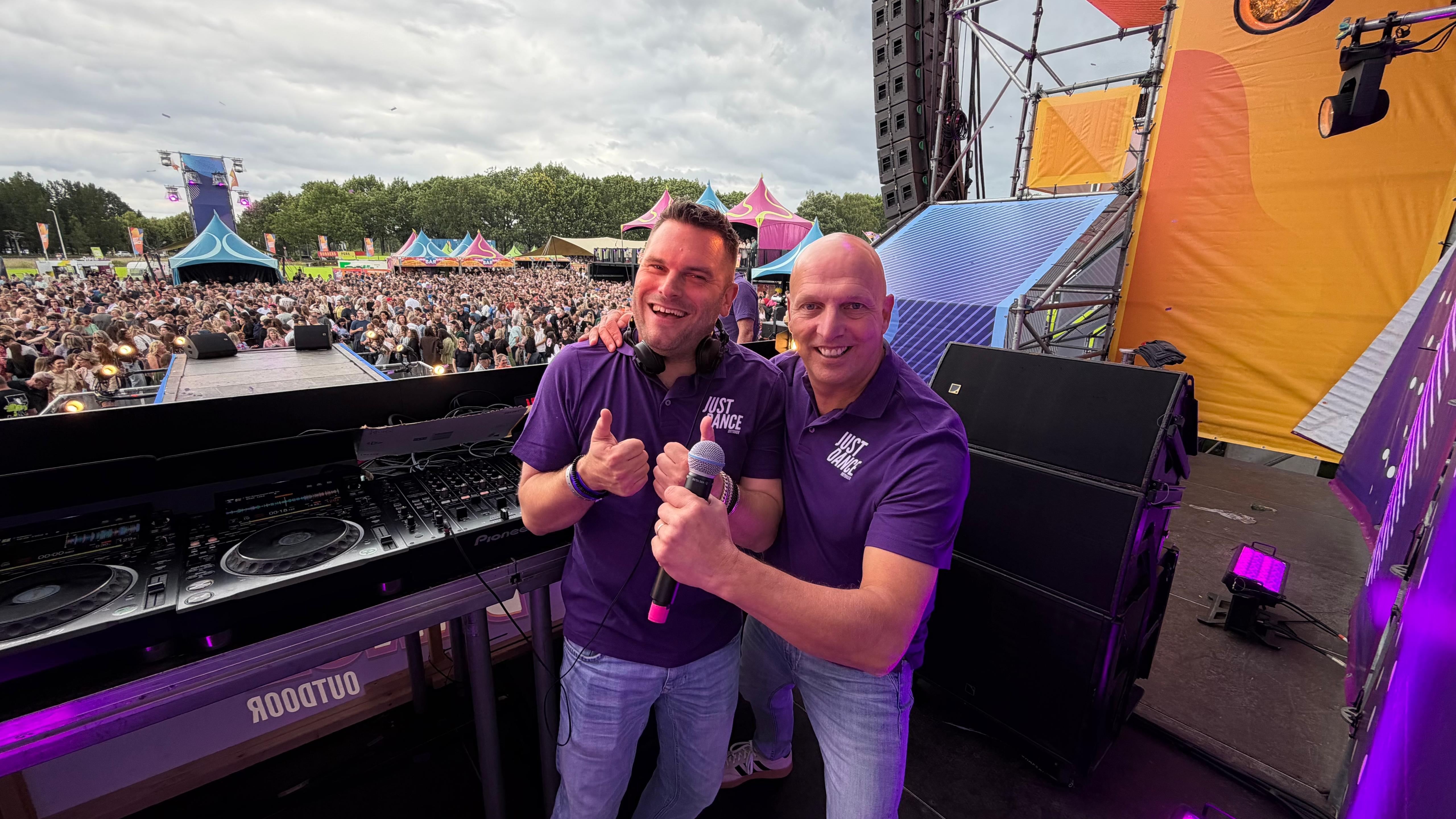 Alle edities was Jos Leijs, beter bekend als DJ Jozz erbij.