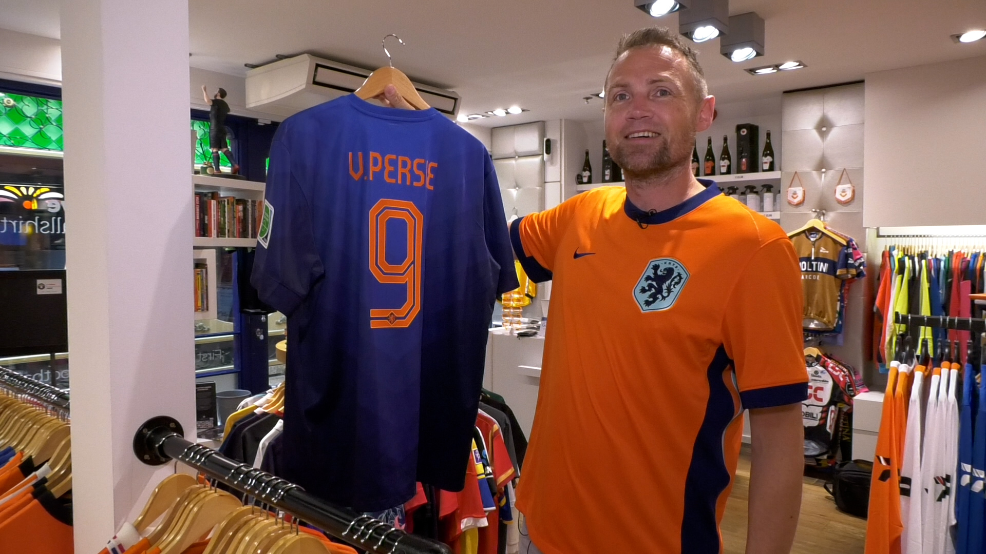 Klanten zijn op zoek naar shirts met een verhaal.