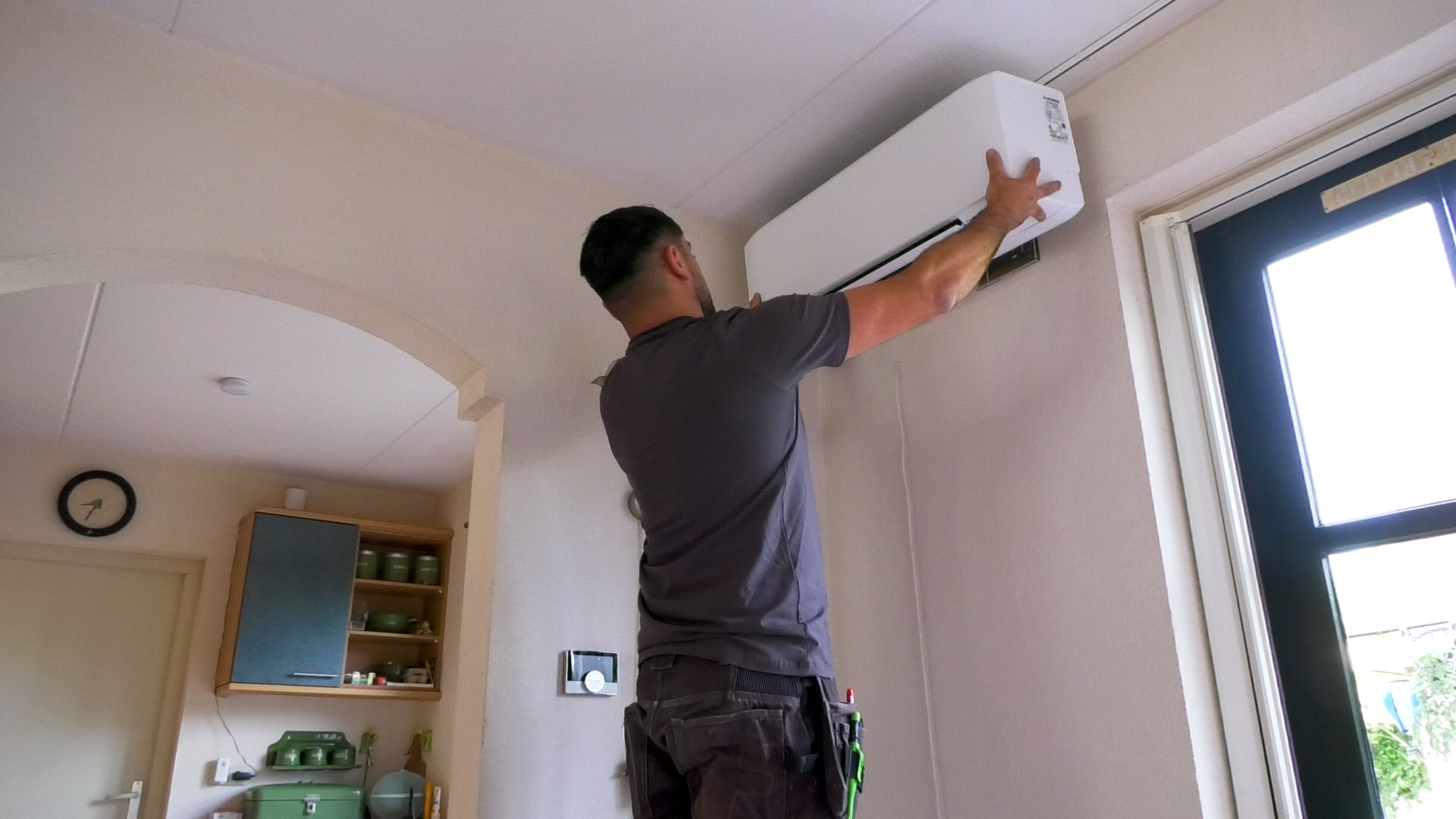 De airco's zijn niet aan te slepen.